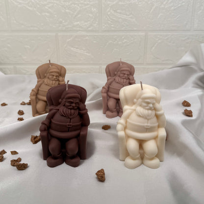 Sitzender Santa